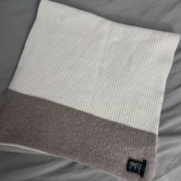 COS Pink RIBBED WOOL AND CASHMERE SCARF - Picture 2 of 3